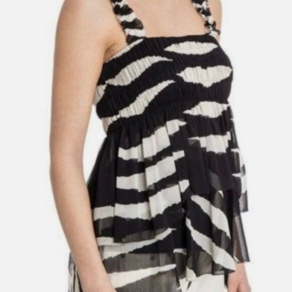 Tory Burch Lucea Top Animal Stripe
Black White size 14 large extra large zipper - Picture 2 of 15